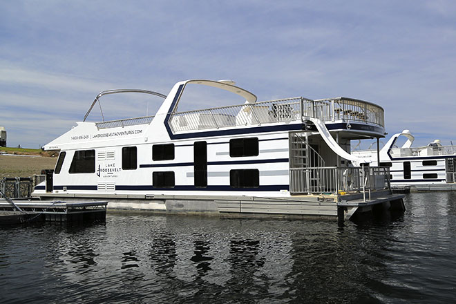 Galaxy Class Houseboat